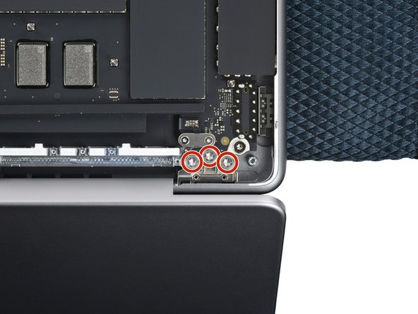 MacBook Pro 14" Late 2023 (M3) Screen Replacement, Remove the hinge screws: crwdns2935265:042crwdnd2935265:02crwdnd2935265:03crwdne2935265:0