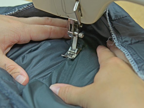 Cómo reparar un separador de un chaquetón de plumas "Patagonia": paso 10, imagen 2 de 3