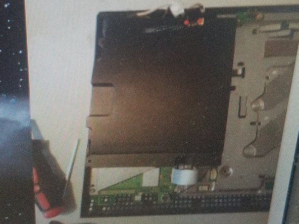 PlayStation 3 Teardown, remove power supply screw: stap 0, afbeelding 3 van 3