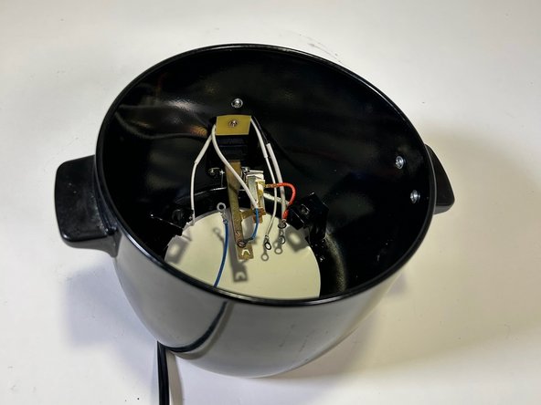 Chef’s Counter Rice Cooker RC-3 Disassembly: crwdns2935265:010crwdnd2935265:02crwdnd2935265:02crwdne2935265:0