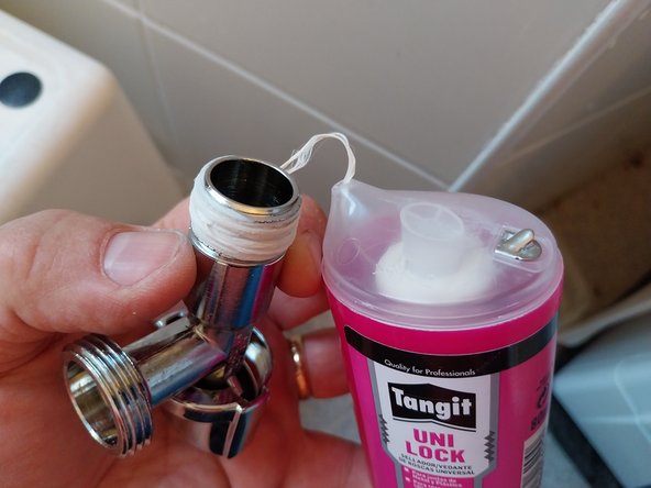 Substitution of faucet strainer, or washroom.: crwdns2935265:05crwdnd2935265:03crwdnd2935265:03crwdne2935265:0