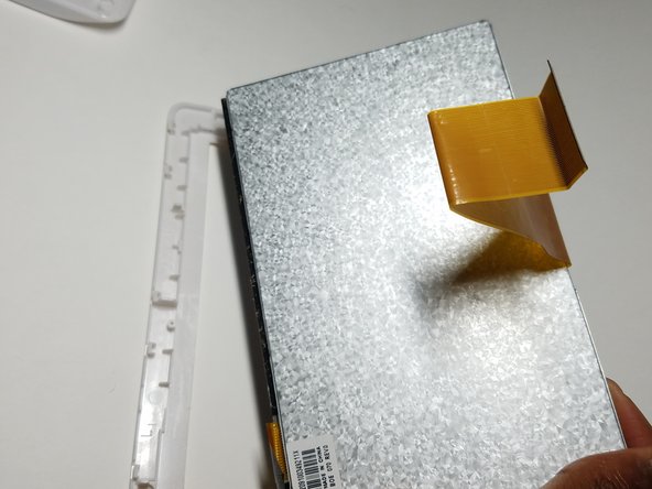 Uniden UTAB71 Screen Replacement: step 3, image 3 of 3