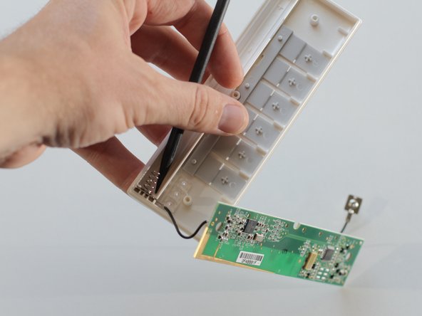 Disassembling iClicker Device: crwdns2935265:06crwdnd2935265:02crwdnd2935265:02crwdne2935265:0