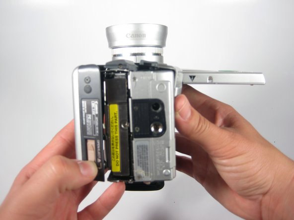 Canon Optura 100MC Button Pad Replacement: crwdns2935265:011crwdnd2935265:02crwdnd2935265:02crwdne2935265:0