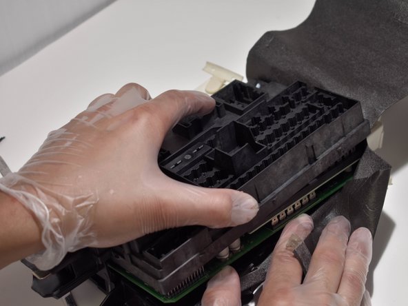How to Repair a 2010-2014 Ford Mustang Smart Junction Box: step 11, image 1 of 3