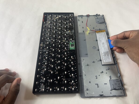 Keychron K3 V2 Battery Replacement: step 8, image 1 of 2