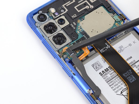 Samsung Galaxy S20+ Screen and Battery Assembly Replacement, Disconnect the left 5G mmWave antenna: stap 0, afbeelding 2 van 2