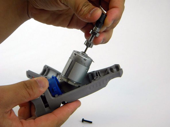 Dremel 7300 MiniMite Cordless Motor-Shaft Assembly Replacement: crwdns2935265:04crwdnd2935265:02crwdnd2935265:03crwdne2935265:0