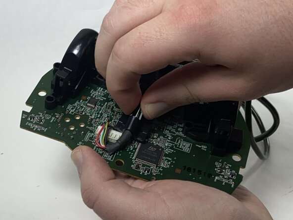 Xbox Duke Controller 6-Pin Cable Replacement, 6-Pin Cable: crwdns2935265:09crwdnd2935265:02crwdnd2935265:03crwdne2935265:0