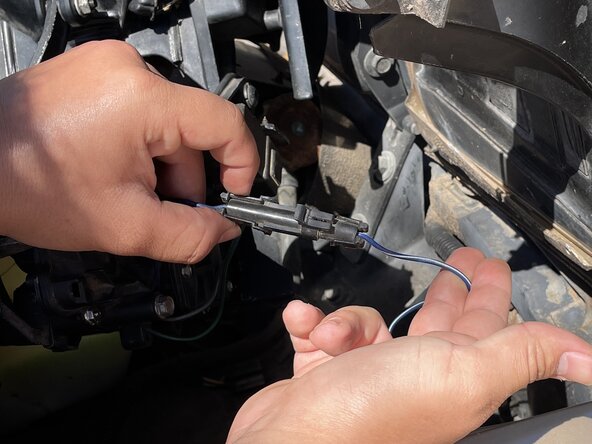 1986 Pontiac Fiero Headlight Motor Gear Replacement: crwdns2935265:02crwdnd2935265:02crwdnd2935265:03crwdne2935265:0