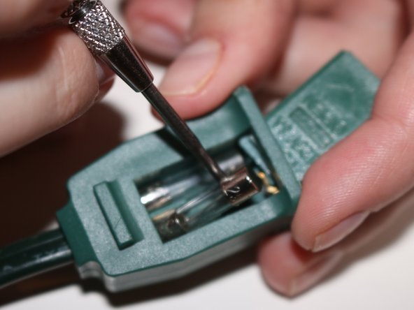 Pre-Lit Christmas Tree Incandescent Light Fuse Replacement: crwdns2935265:03crwdnd2935265:03crwdnd2935265:03crwdne2935265:0