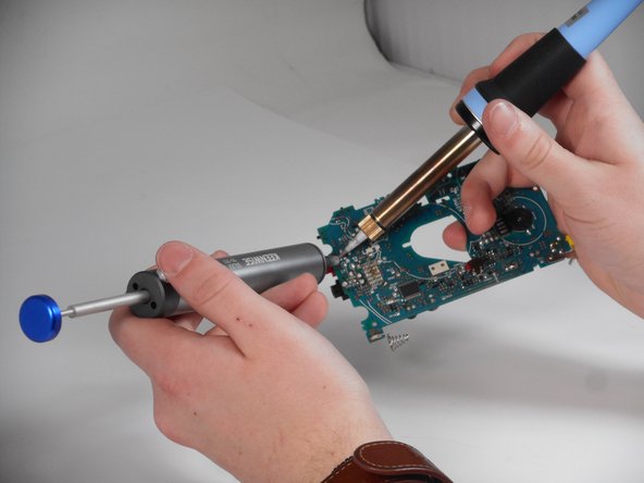 Sony TCM-450 Microphone Input and Audio Output Replacement, Microphone Input and Audio Output: passo 9, immagine 2 di 2