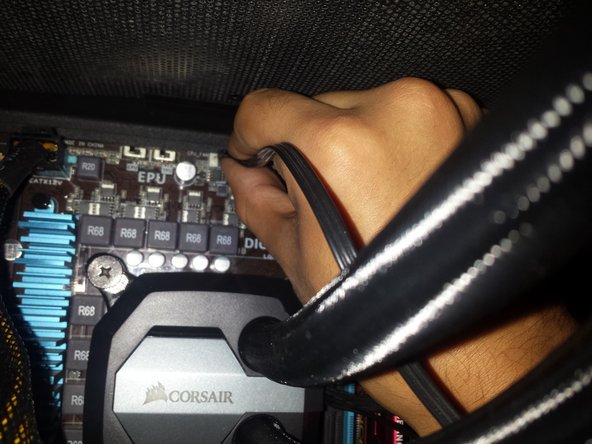 Gaming PC CPU Cooler Replacement, Placing new cooler: passo 5, immagine 3 di 3