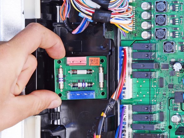 Samsung Refrigerator Fuse Block Replacement: passo 5, immagine 2 di 3