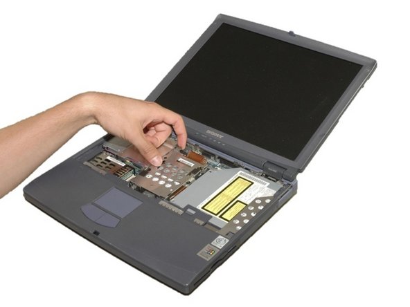 Sony VAIO PCG-933A Hard Drive Replacement: crwdns2935265:09crwdnd2935265:03crwdnd2935265:03crwdne2935265:0