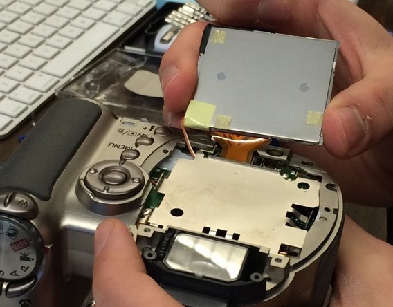 Konica Minolta Dimage Z6 LCD Screen Replacement: crwdns2935265:03crwdnd2935265:02crwdnd2935265:03crwdne2935265:0