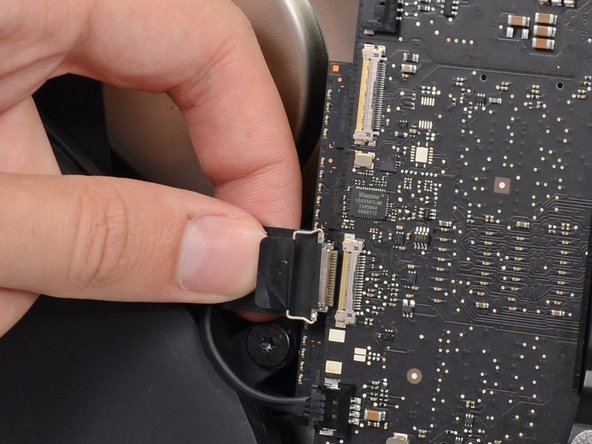 iMac Intel 21.5" EMC 2638 iSight Camera Replacement: crwdns2935265:028crwdnd2935265:02crwdnd2935265:02crwdne2935265:0