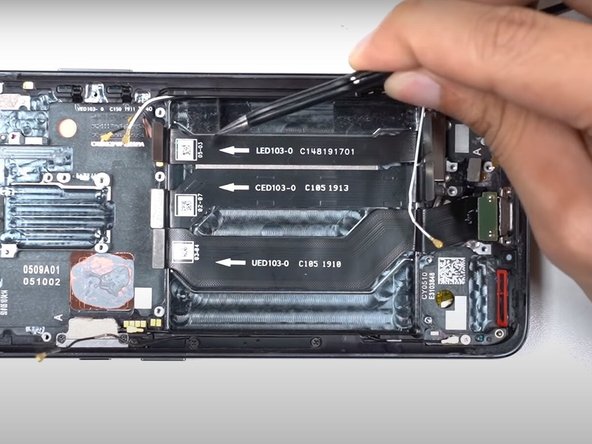 OnePlus 7 Pro Screen Replacement: crwdns2935265:033crwdnd2935265:02crwdnd2935265:03crwdne2935265:0