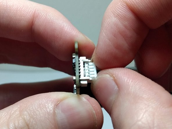 How to Fix a Loose Connector in an Anivia 1080p Webcam: step 4, image 2 of 3