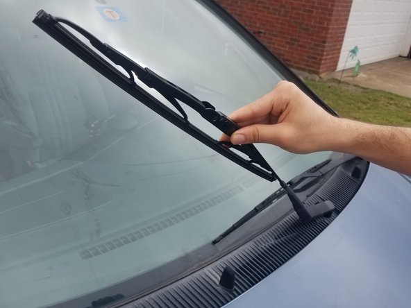 2000-2003 Toyota Sienna Windshield Wiper Replacement: crwdns2935265:06crwdnd2935265:02crwdnd2935265:03crwdne2935265:0