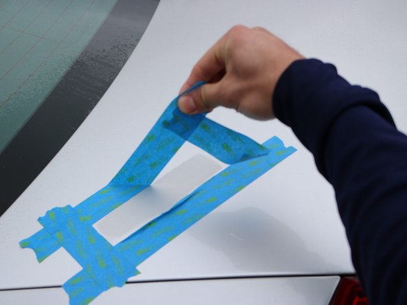 How to Repair a Scratch On a Car: crwdns2935265:05crwdnd2935265:02crwdnd2935265:03crwdne2935265:0