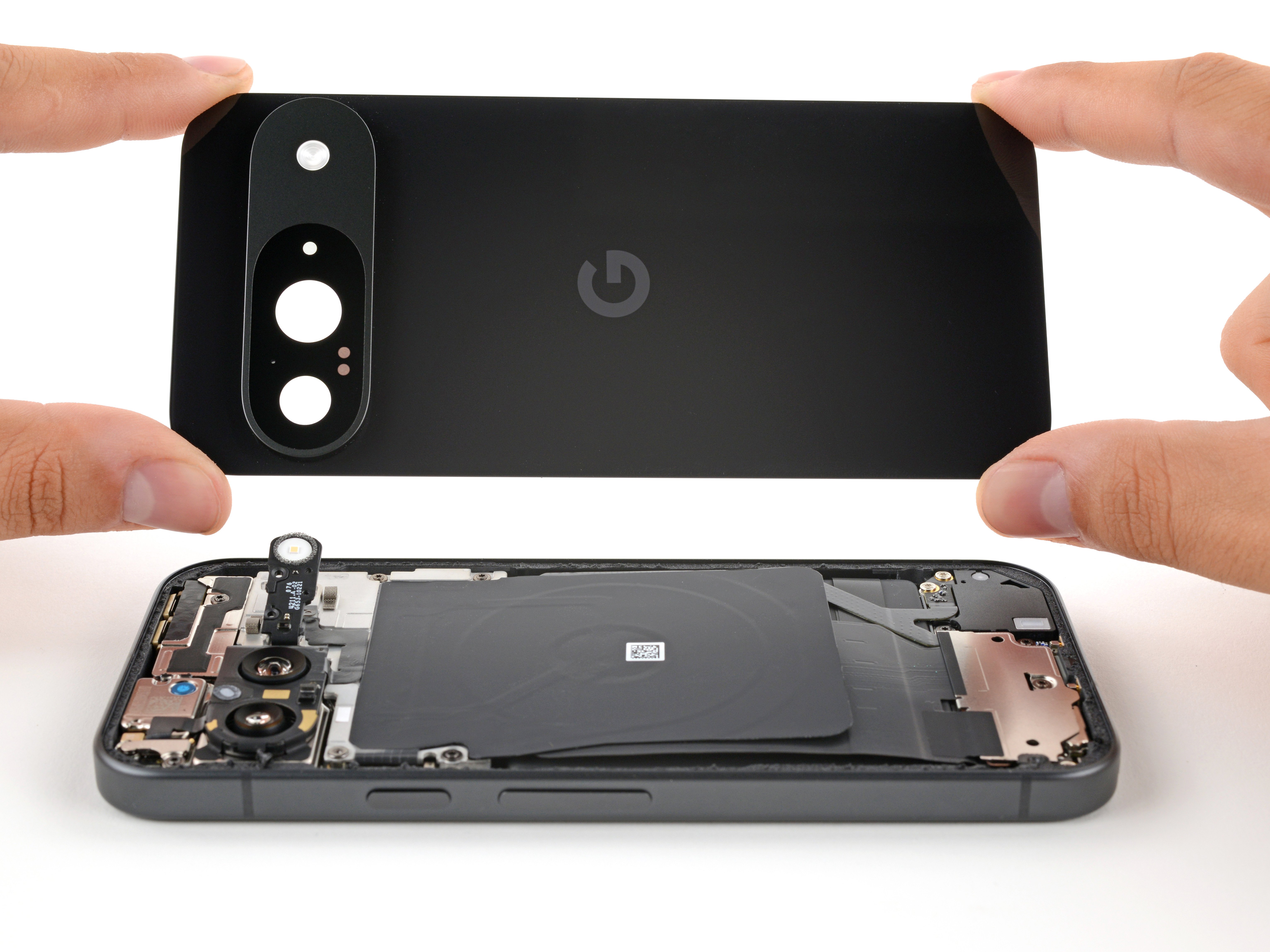 Google Pixel 9 - 背面ガラスの交換 - iFixit 修理ガイド