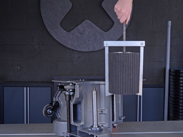 Clarke Floor Sander 07012A 2012 Drum Expander Replacement, Remove the drum: crwdns2935265:09crwdnd2935265:03crwdnd2935265:03crwdne2935265:0