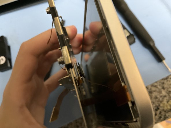 nokia N810 Teardown, Disassemble the display.: crwdns2935265:08crwdnd2935265:02crwdnd2935265:03crwdne2935265:0