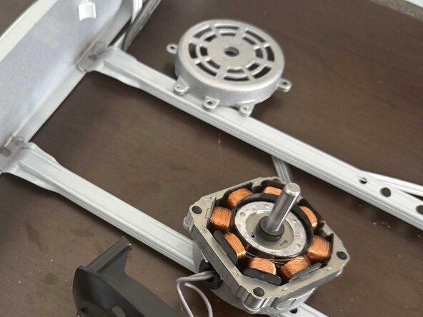 Lasko B20200 Rotor Replacement: 手順 5、 3の画像 3