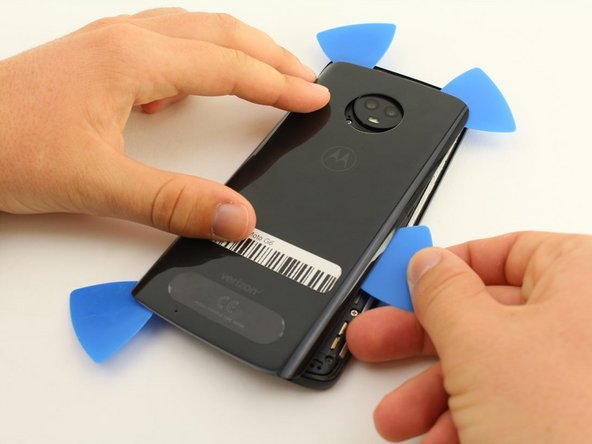 Motorola Moto G6 Back Shell Replacement: step 3, image 1 of 2