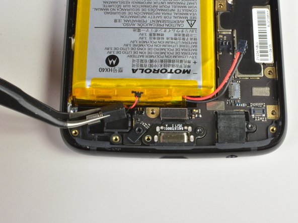 Motorola Moto X4 Front-facing Camera Replacement: crwdns2935265:024crwdnd2935265:03crwdnd2935265:03crwdne2935265:0