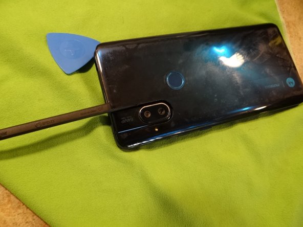 Motorola Hyper Android Phone Charging port Replacement: stap 0, afbeelding 3 van 3