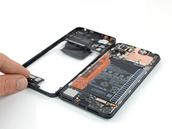 Xiaomi Redmi Note 11 Pro Screen Replacement, Free the midframe cable connector: crwdns2935265:015crwdnd2935265:03crwdnd2935265:03crwdne2935265:0