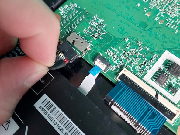 Lenovo 100e Chromebook (1st Gen) Wi-Fi/Bluetooth Card Replacement, Disconnect the battery: crwdns2935265:03crwdnd2935265:02crwdnd2935265:02crwdne2935265:0