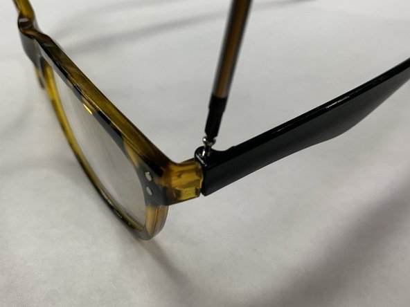 How to Fix Loose Temples on Plastic Framed Reading Glasses: crwdns2935265:04crwdnd2935265:03crwdnd2935265:03crwdne2935265:0