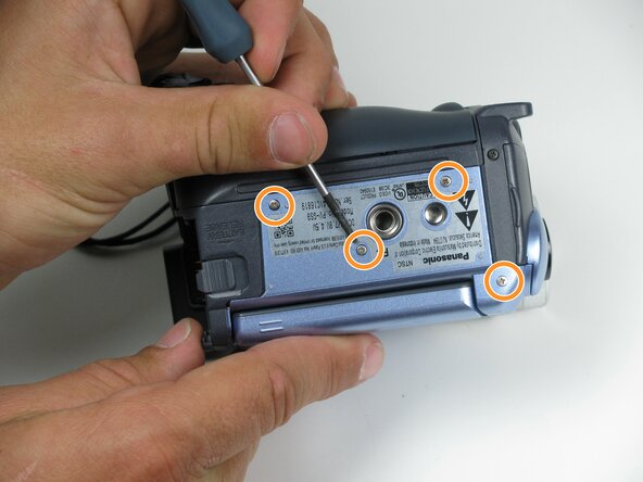 Panasonic PV-GS9 LCD panel replacement: crwdns2935265:06crwdnd2935265:02crwdnd2935265:02crwdne2935265:0