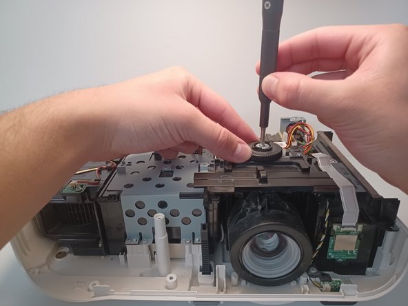 Epson Home Cinema 2150 Exhaust Fan Replacement: stap 0, afbeelding 3 van 3