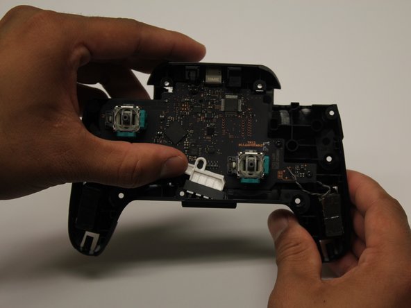 Nintendo Switch Pro Vervanging van de joystickmodule: stap 11, afbeelding 2 van 3