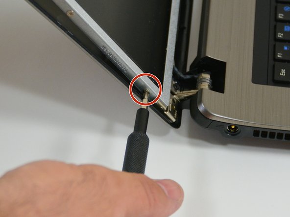 why! W670SZQ1 Replacing the LCD screen: crwdns2935265:08crwdnd2935265:03crwdnd2935265:03crwdne2935265:0