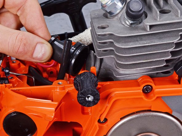 Echo Chain Saw CS4910 2020 Piston Assembly Replacement, Remove the intake bellows: crwdns2935265:026crwdnd2935265:03crwdnd2935265:03crwdne2935265:0