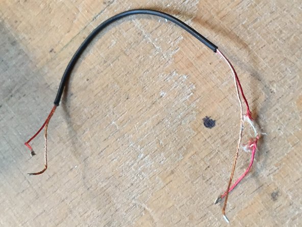 Teufel Airy Headphone Speaker Cable  Replacement (right), Unsolder PCB: crwdns2935265:05crwdnd2935265:03crwdnd2935265:03crwdne2935265:0