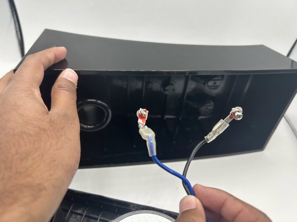 MartinLogan Motion 4i Back Cover Replacement: crwdns2935265:06crwdnd2935265:02crwdnd2935265:02crwdne2935265:0