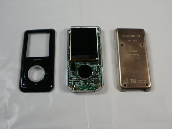 Sansa e260R Memory Board Replacement: crwdns2935265:07crwdnd2935265:02crwdnd2935265:02crwdne2935265:0