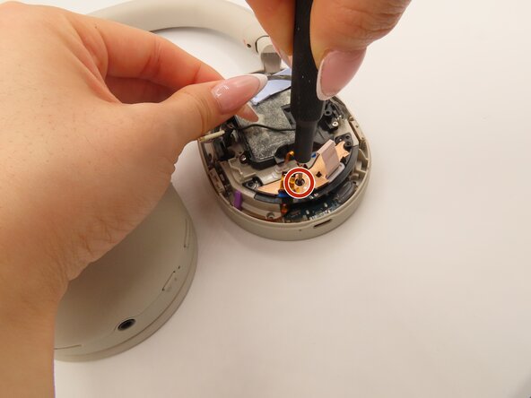 Sony WH-1000XM5 Charging Board Replacement, Charging Board: crwdns2935265:07crwdnd2935265:02crwdnd2935265:03crwdne2935265:0