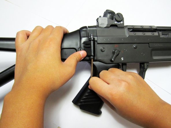 SG 552-1 Commando Gearbox Replacement: crwdns2935265:07crwdnd2935265:02crwdnd2935265:02crwdne2935265:0