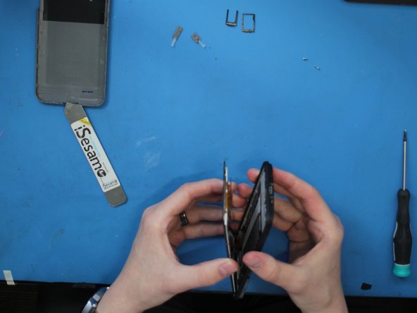 Alcatel Go Play (7048W) Teardown, Screen is off!: crwdns2935265:07crwdnd2935265:02crwdnd2935265:03crwdne2935265:0