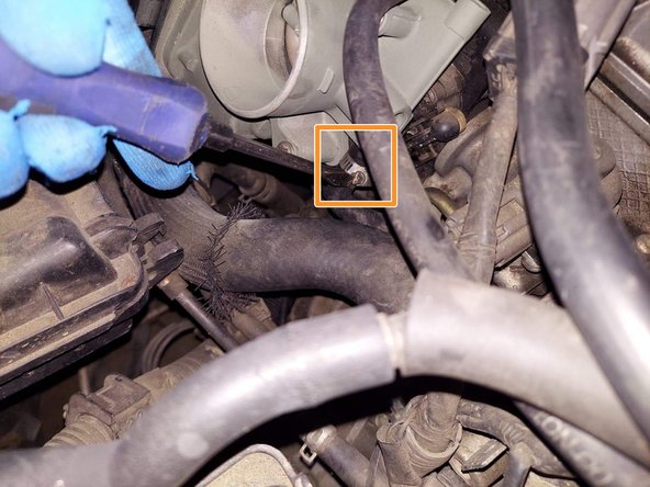 2005 Mazda 6 Electronic Throttle Body Replacement: crwdns2935265:010crwdnd2935265:03crwdnd2935265:03crwdne2935265:0