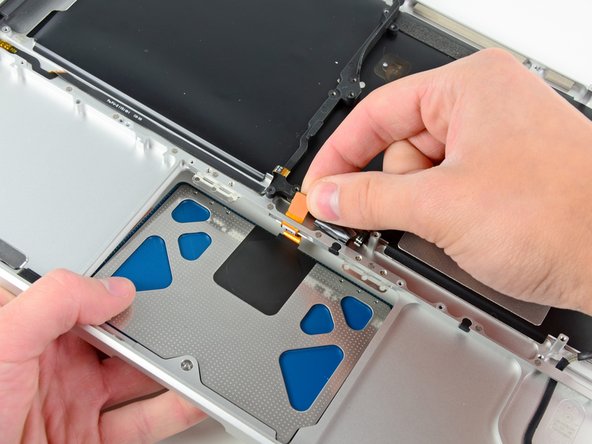 MacBook Unibody Model A1278 Upper Case Replacement: crwdns2935265:046crwdnd2935265:02crwdnd2935265:02crwdne2935265:0