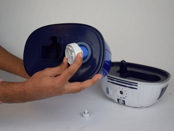 EMSON ​Star Wars R2-D2 Ultrasonic Cool Mist Humidifier (One Gallon) Teardown: crwdns2935265:04crwdnd2935265:02crwdnd2935265:02crwdne2935265:0