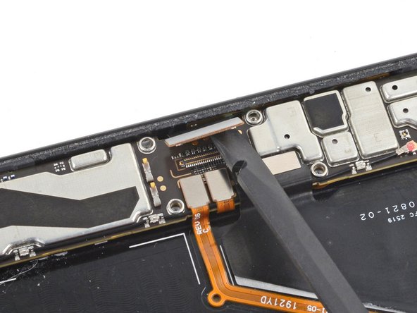 Google Pixel 4 XL Screen Replacement, Disconnect the display connector: crwdns2935265:036crwdnd2935265:02crwdnd2935265:02crwdne2935265:0